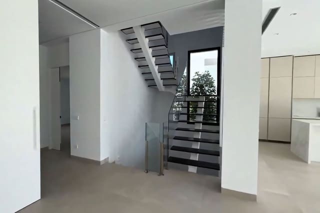 Chalet de 5 habitaciones en Marbella en venta con piscina garaje - 4.200.000 € (Ref: 8477703)