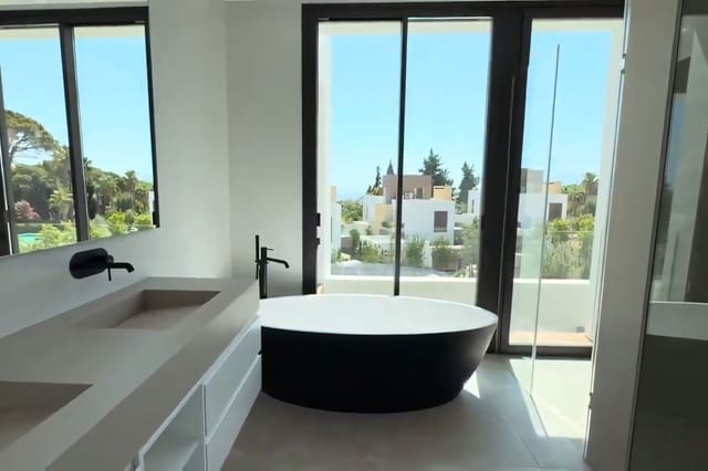 Chalet de 5 habitaciones en Marbella en venta con piscina garaje - 4.200.000 € (Ref: 8477703)