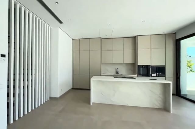 Chalet de 5 habitaciones en Marbella en venta con piscina garaje - 4.200.000 € (Ref: 8477703)