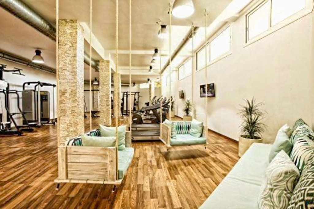 3 bedroom Penthouse for sale in Nueva Andalucia with pool garage - € 1,100,000 (Ref: 8480661)