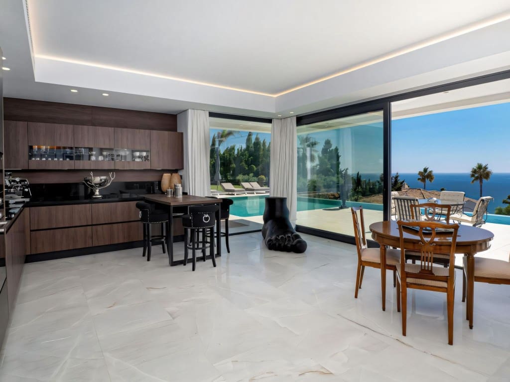 4 slaapkamer Villa te koop in Manilva met zwembad garage - € 3.450.000 (Ref: 8488783)