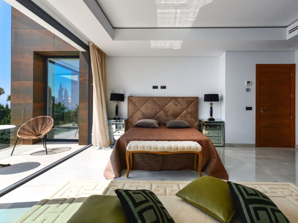 4 slaapkamer Villa te koop in Manilva met zwembad garage - € 3.450.000 (Ref: 8488783)