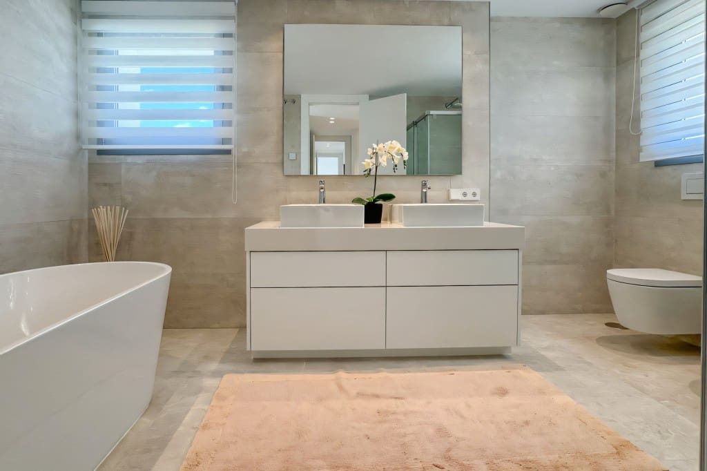 3 sypialnia Penthouse na sprzedaż w Marbella z basenem garażem - 1 850 000 € (Ref: 8505568)