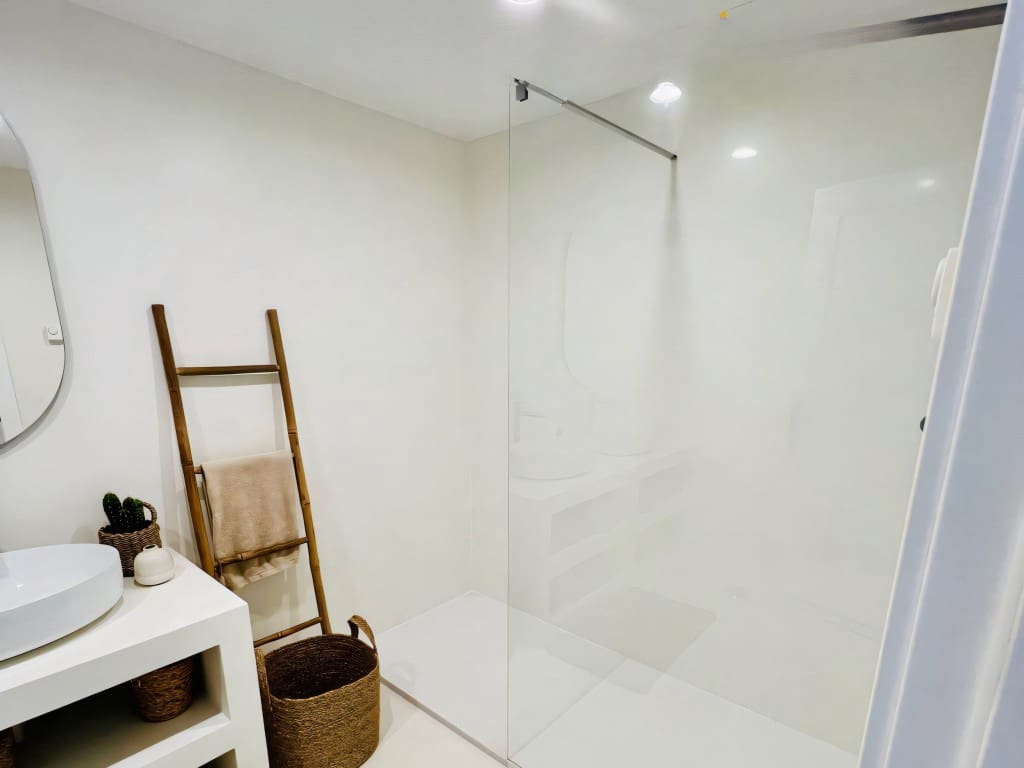 2 bedroom Apartment for sale in Mijas Costa with pool garage - € 419,000 (Ref: 8550945)