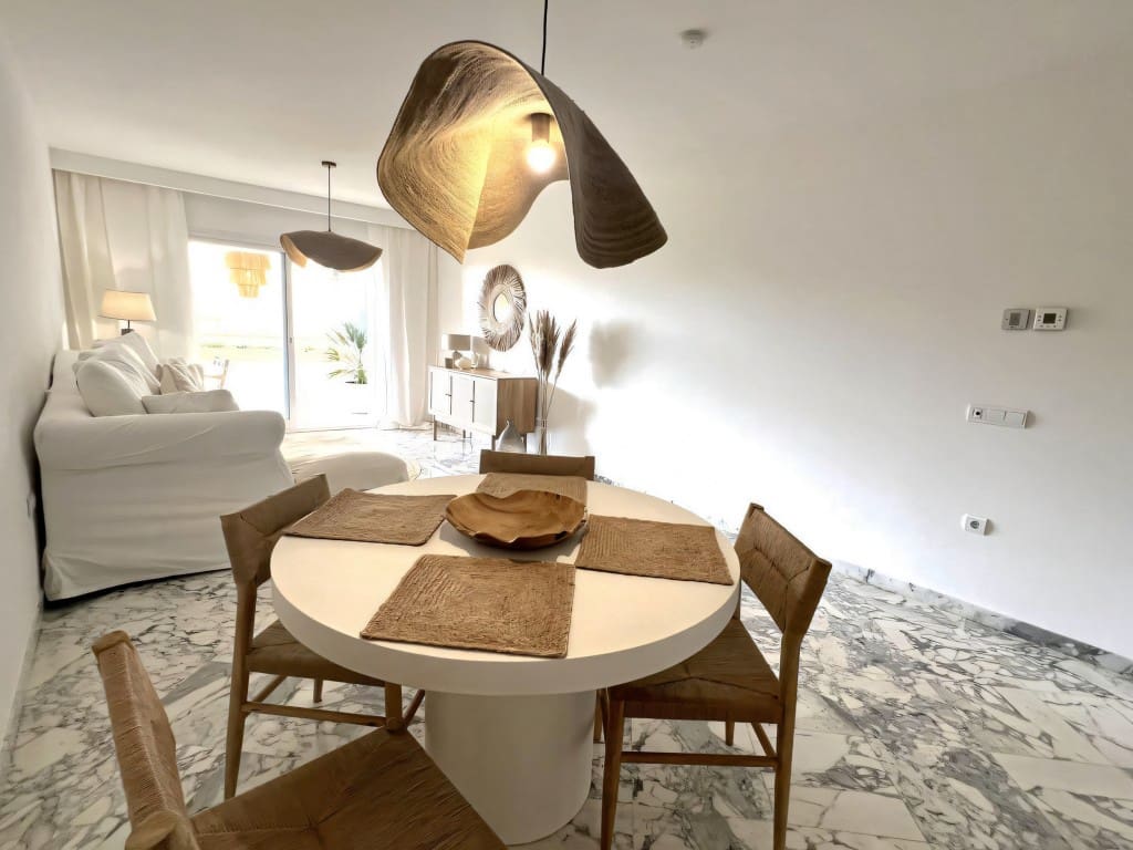 2 bedroom Apartment for sale in Mijas Costa with pool garage - € 419,000 (Ref: 8550945)