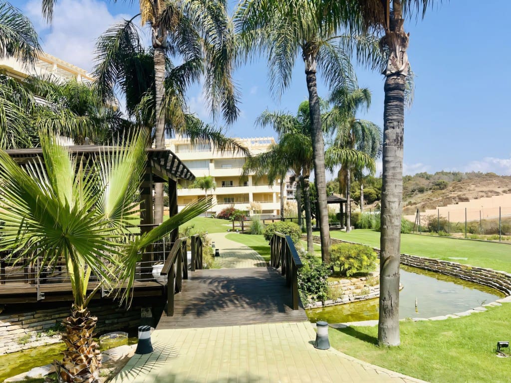 2 bedroom Apartment for sale in Mijas Costa with pool garage - € 419,000 (Ref: 8550945)