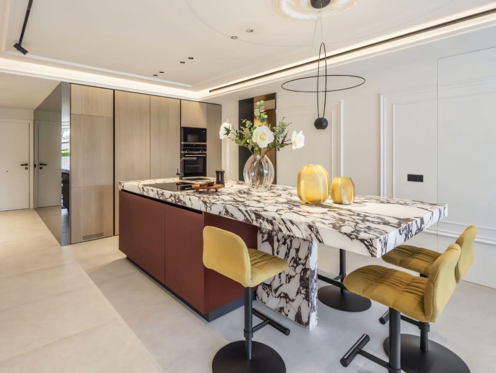 3 bedroom Apartment for sale in Golden Mile with pool garage - € 3,500,000 (Ref: 8552568)