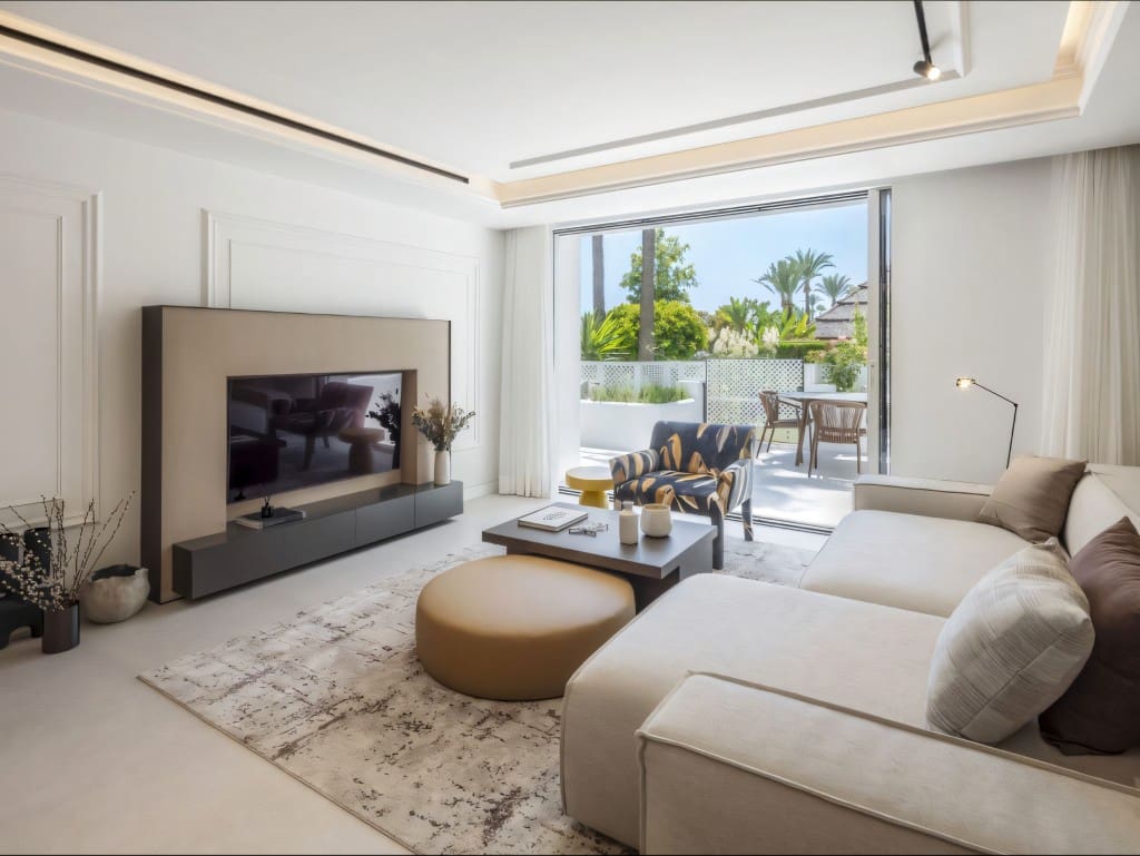 3 bedroom Apartment for sale in Golden Mile with pool garage - € 3,500,000 (Ref: 8552568)