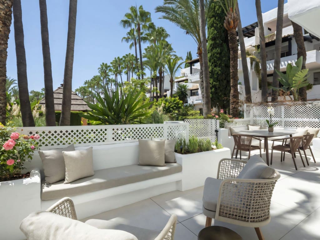 3 bedroom Apartment for sale in Golden Mile with pool garage - € 3,500,000 (Ref: 8552568)