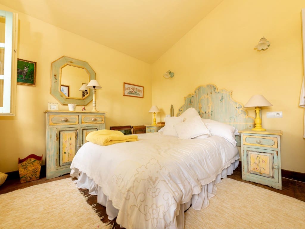 3 quarto Quinta/Casa Rural para venda em Estepona - 875 000 € (Ref: 8570371)