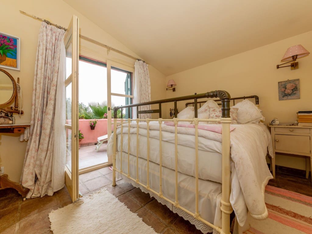 3 quarto Quinta/Casa Rural para venda em Estepona - 875 000 € (Ref: 8570371)