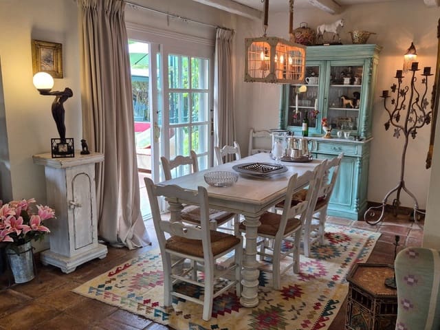 3 Zimmer Finca/Landgut zu verkaufen in Estepona - 875.000 € (Ref: 8570371)