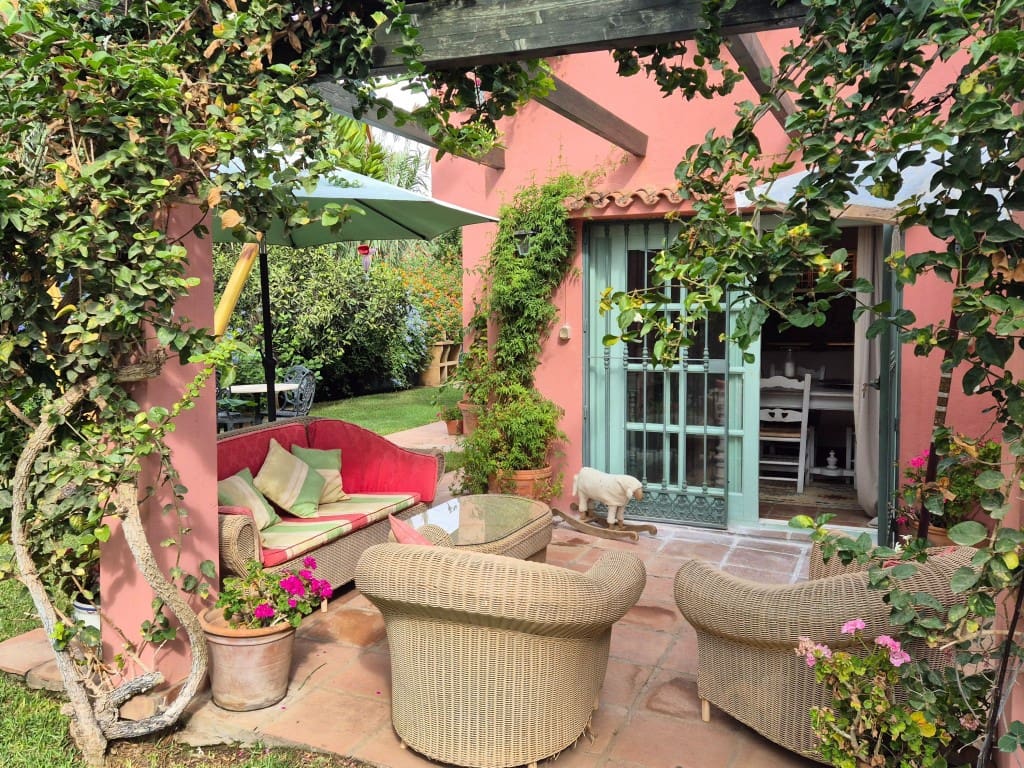 3 quarto Quinta/Casa Rural para venda em Estepona - 875 000 € (Ref: 8570371)