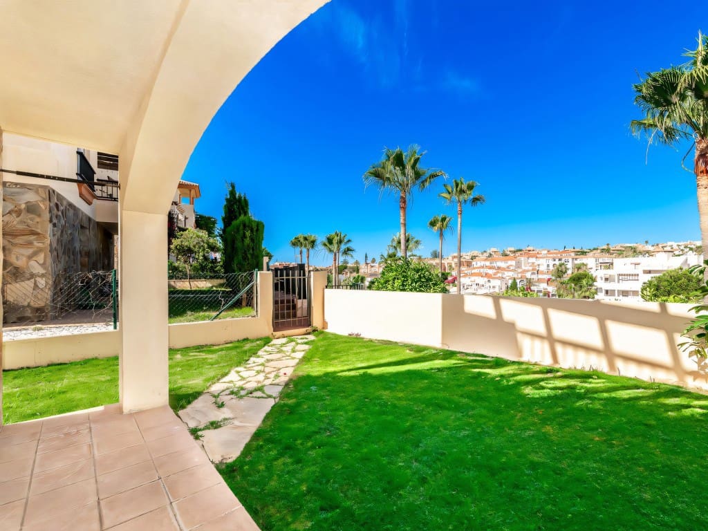 4 chambre Villa/Maison à vendre à Riviera del Sol avec piscine garage - 699 000 € (Ref: 8577538)