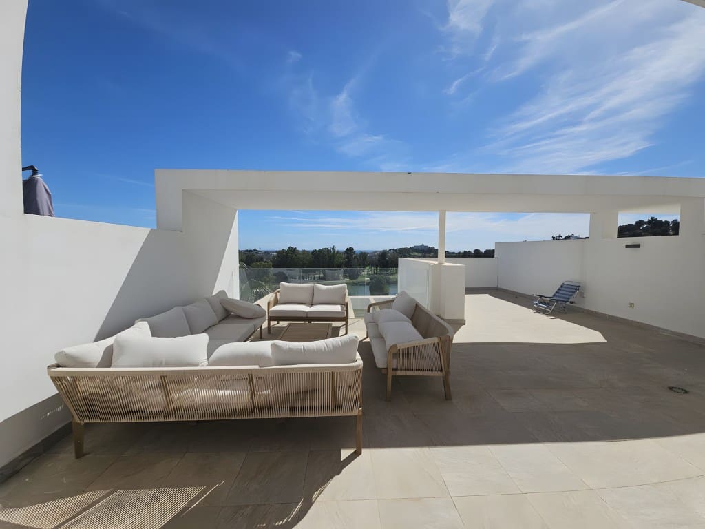 2 slaapkamer Penthouse te koop in Benahavis met zwembad garage - € 799.000 (Ref: 8582034)
