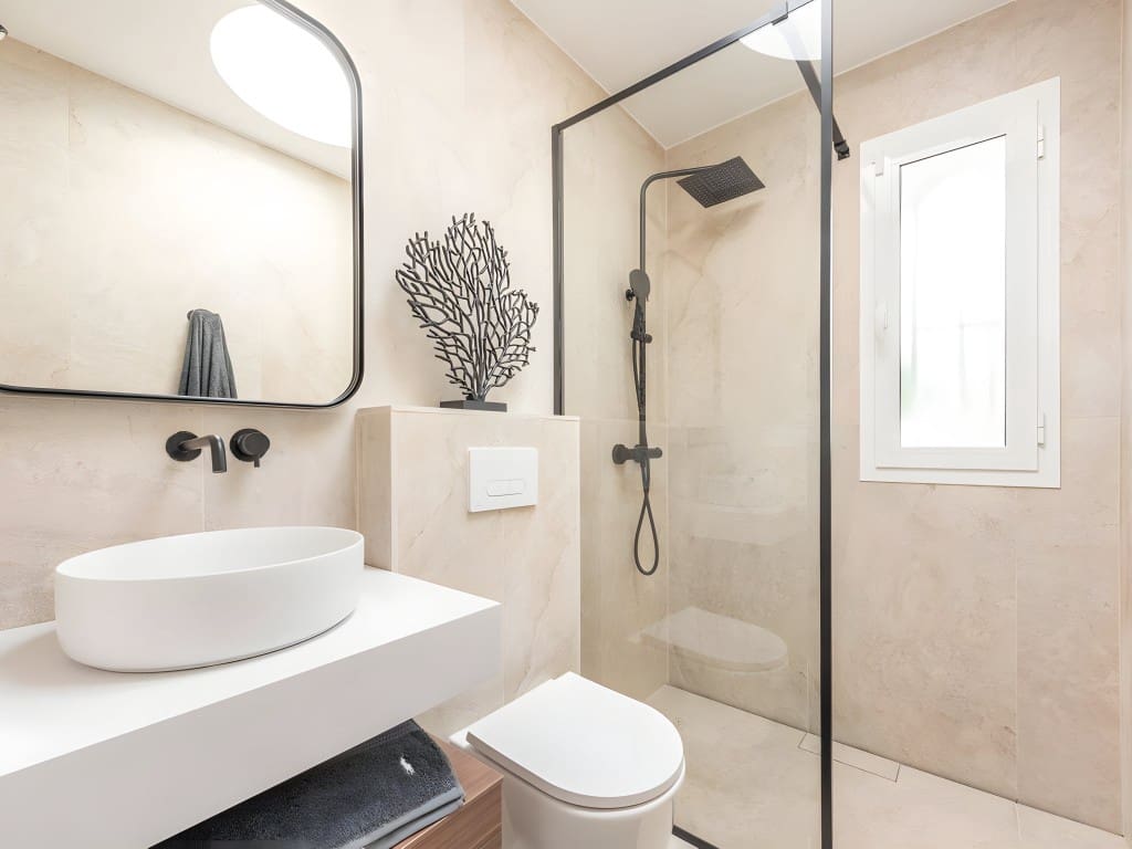 2 soveværelse Bungalow til salg i Golden Mile med swimmingpool - € 3.500.000 (Ref: 8616694)