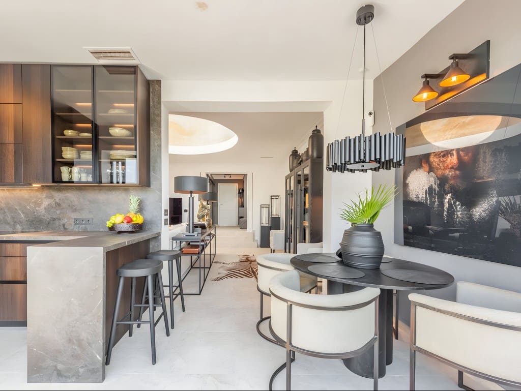 2 soveværelse Bungalow til salg i Golden Mile med swimmingpool - € 3.500.000 (Ref: 8616694)