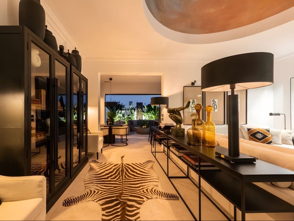 2 soveværelse Bungalow til salg i Golden Mile med swimmingpool - € 3.500.000 (Ref: 8616694)