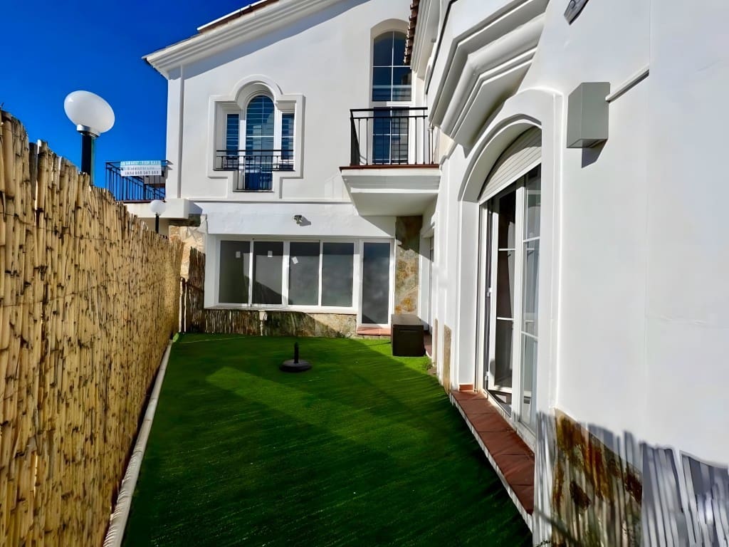 3 chambre Villa/Maison à vendre à Riviera del Sol avec piscine garage - 650 000 € (Ref: 8626427)