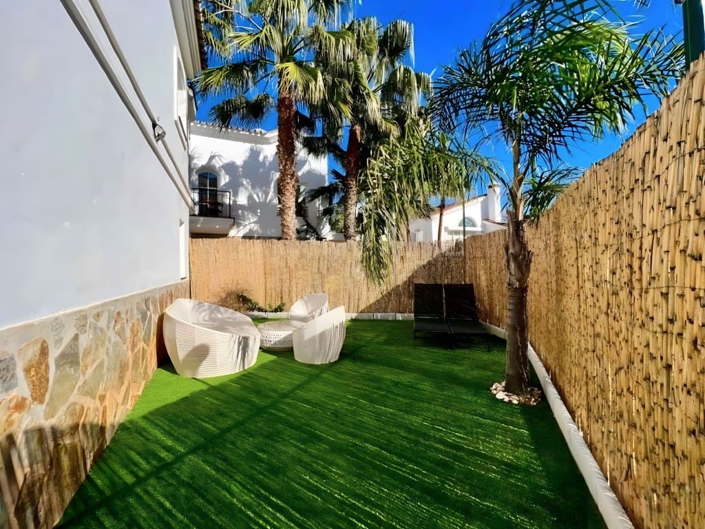 3 chambre Villa/Maison à vendre à Riviera del Sol avec piscine garage - 650 000 € (Ref: 8626427)