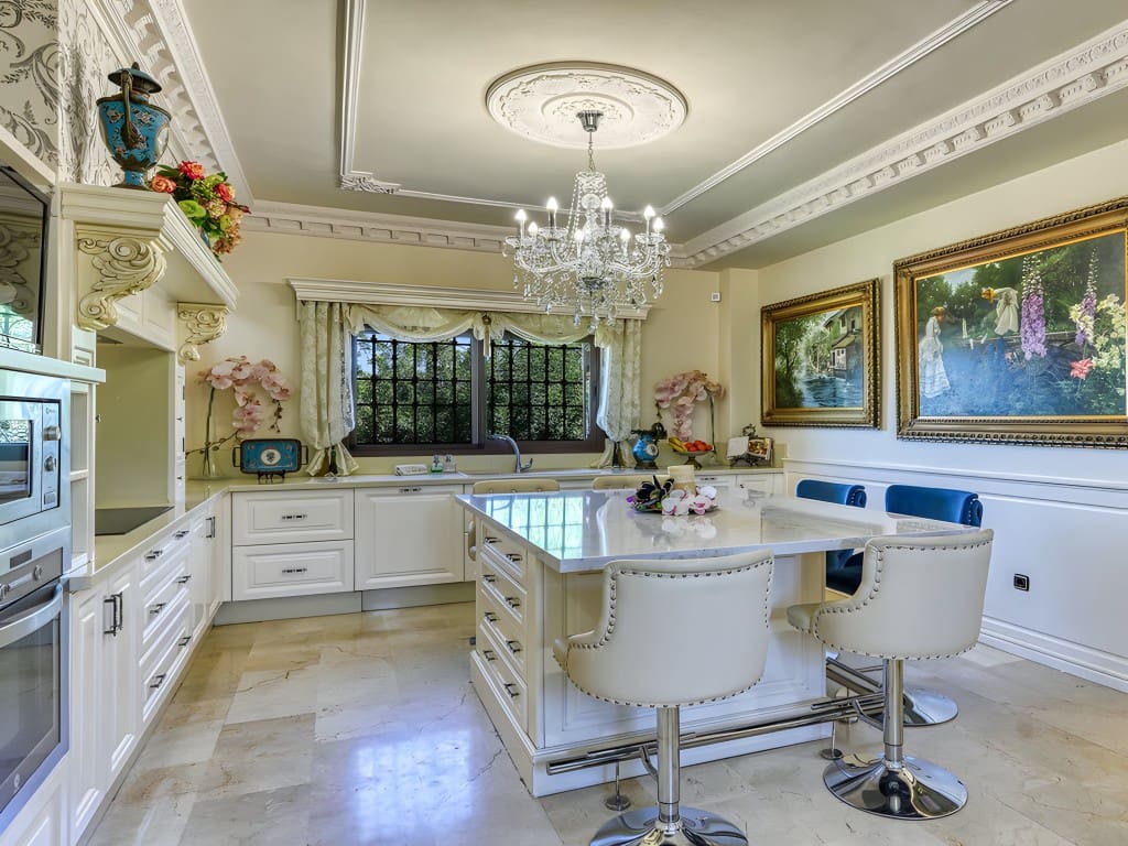 5 soveværelse Finca/Landehus til salg i Alhaurin de la Torre med swimmingpool garage - € 1.900.000 (Ref: 8634304)