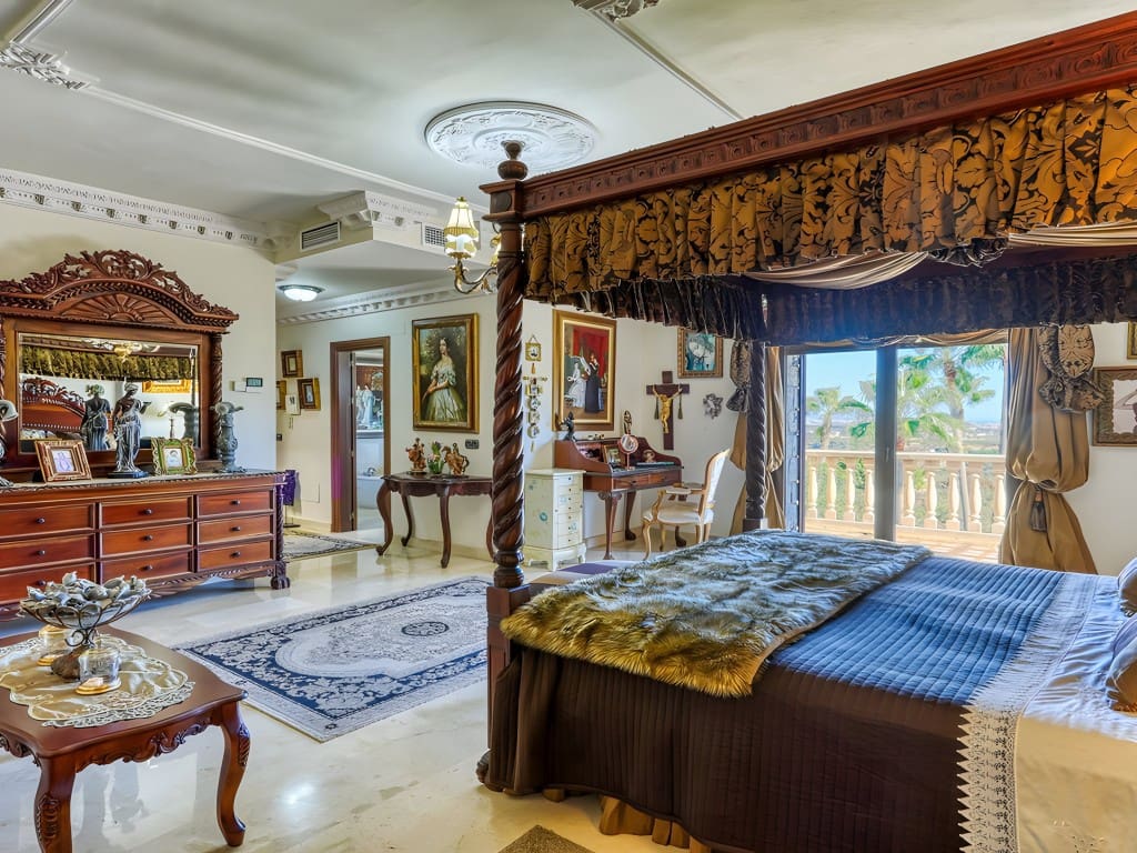 5 soveværelse Finca/Landehus til salg i Alhaurin de la Torre med swimmingpool garage - € 1.900.000 (Ref: 8634304)