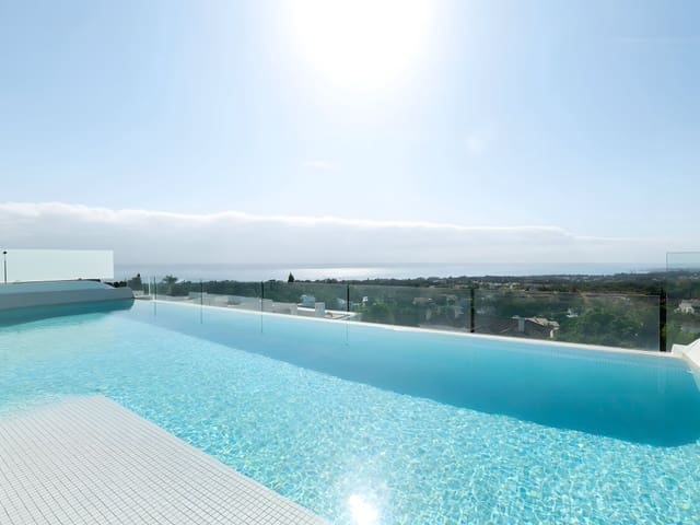 4 soveværelse Penthouse til salg i Golden Mile, Marbella med swimmingpool garage - € 3.300.000 (Ref: 8636321)