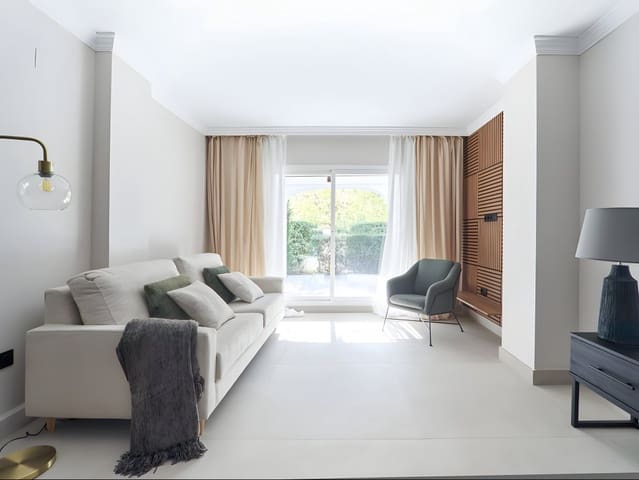 3 soveværelse Lejlighed til salg i San Pedro de Alcantara, Marbella med swimmingpool garage - € 745.000 (Ref: 8651975)