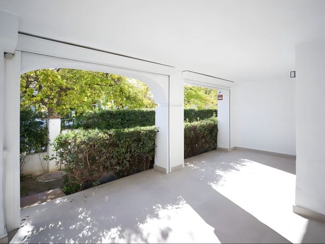 3 soveværelse Lejlighed til salg i San Pedro de Alcantara, Marbella med swimmingpool garage - € 745.000 (Ref: 8651975)