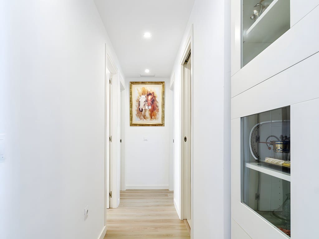 Apartamento de 3 habitaciones en Nueva Andalucia en venta con piscina garaje - 430.000 € (Ref: 8651976)