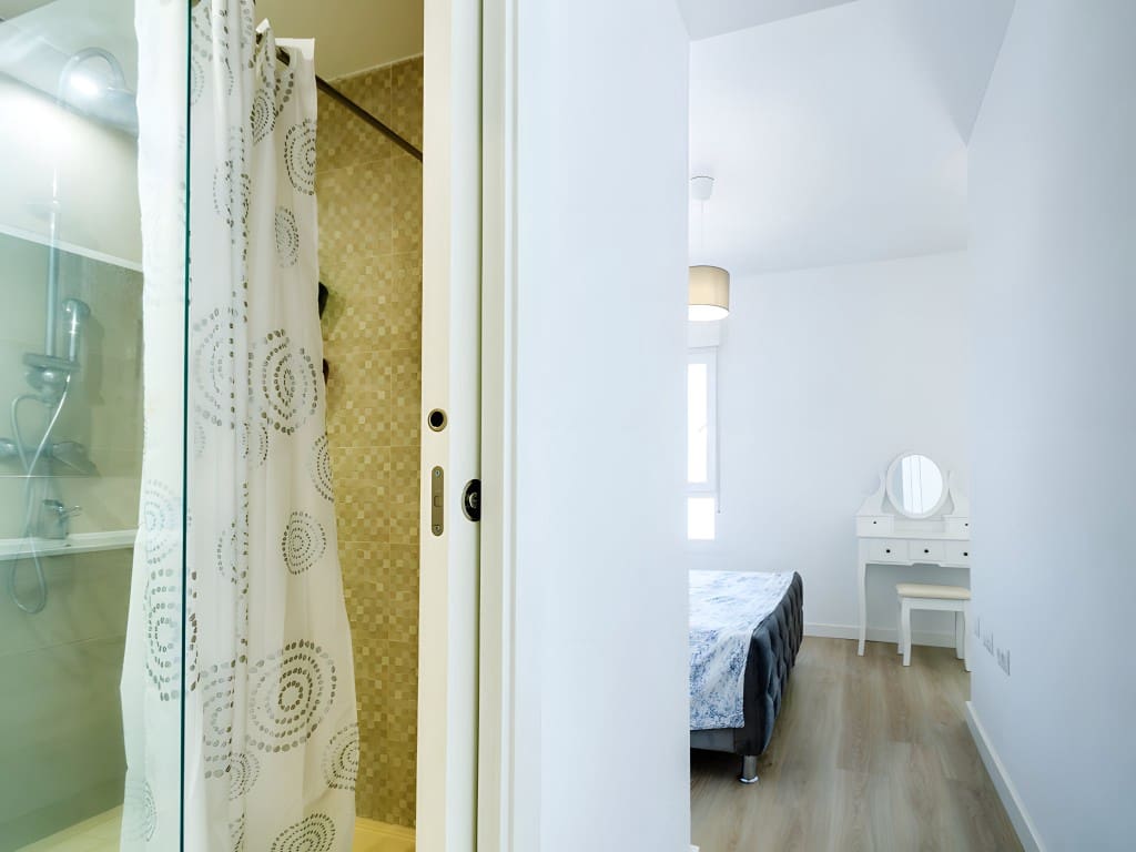 Apartamento de 3 habitaciones en Nueva Andalucia en venta con piscina garaje - 430.000 € (Ref: 8651976)