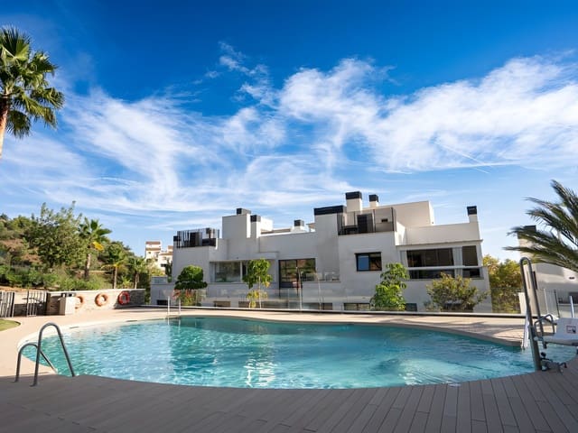 4 slaapkamer Penthouse te koop in Marbella met zwembad garage - € 1.095.000 (Ref: 8668085)