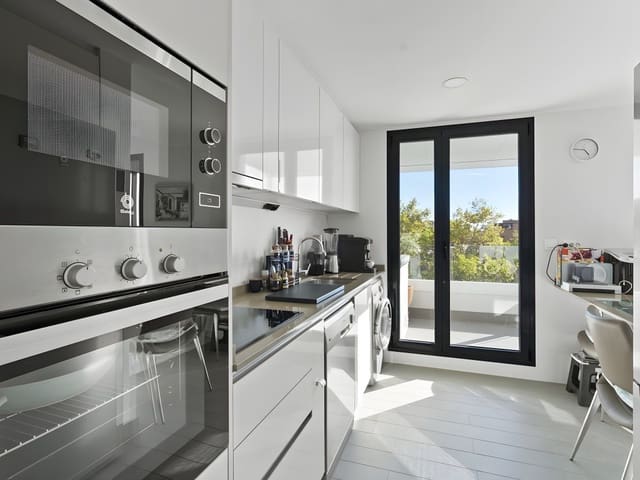 4 slaapkamer Penthouse te koop in Marbella met zwembad garage - € 1.095.000 (Ref: 8668085)