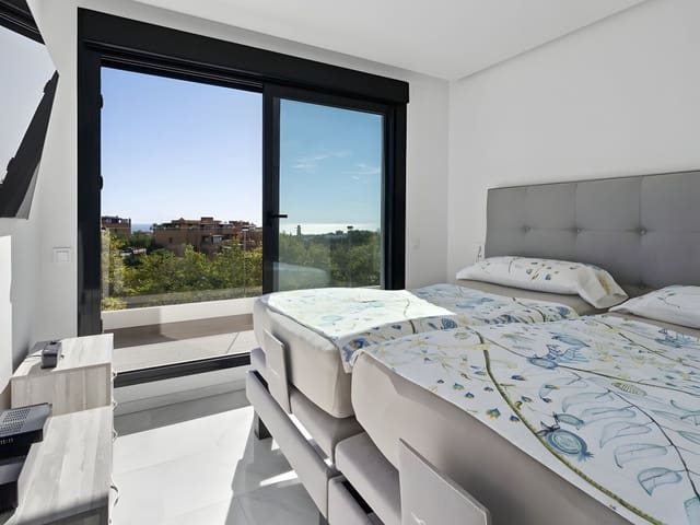 4 slaapkamer Penthouse te koop in Marbella met zwembad garage - € 1.095.000 (Ref: 8668085)