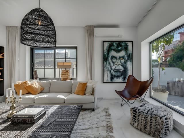 5 slaapkamer Villa te koop in Nueva Andalucia, Marbella met zwembad garage - € 1.894.000 (Ref: 8670182)