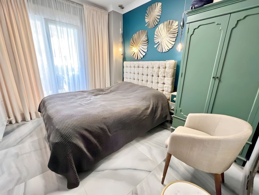 Apartamento de 4 habitaciones en San Pedro de Alcantara en venta con piscina garaje - 1.380.000 € (Ref: 8701679)