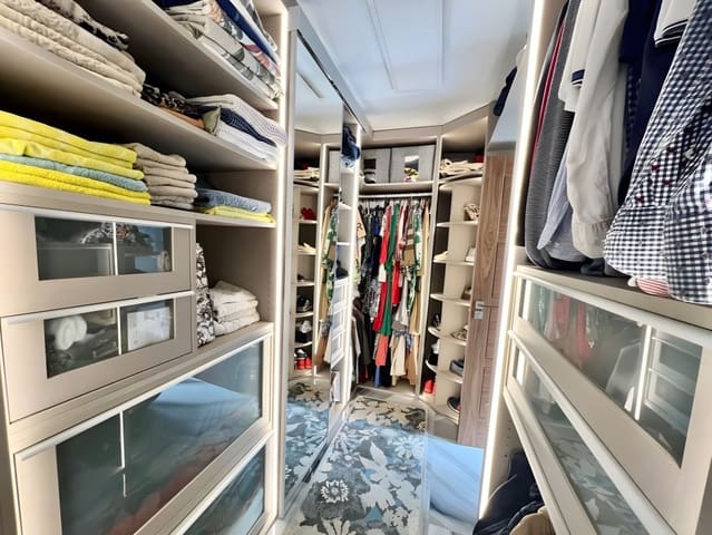 Apartamento de 4 habitaciones en San Pedro de Alcantara, Marbella en venta con piscina garaje - 1.380.000 € (Ref: 8701679)