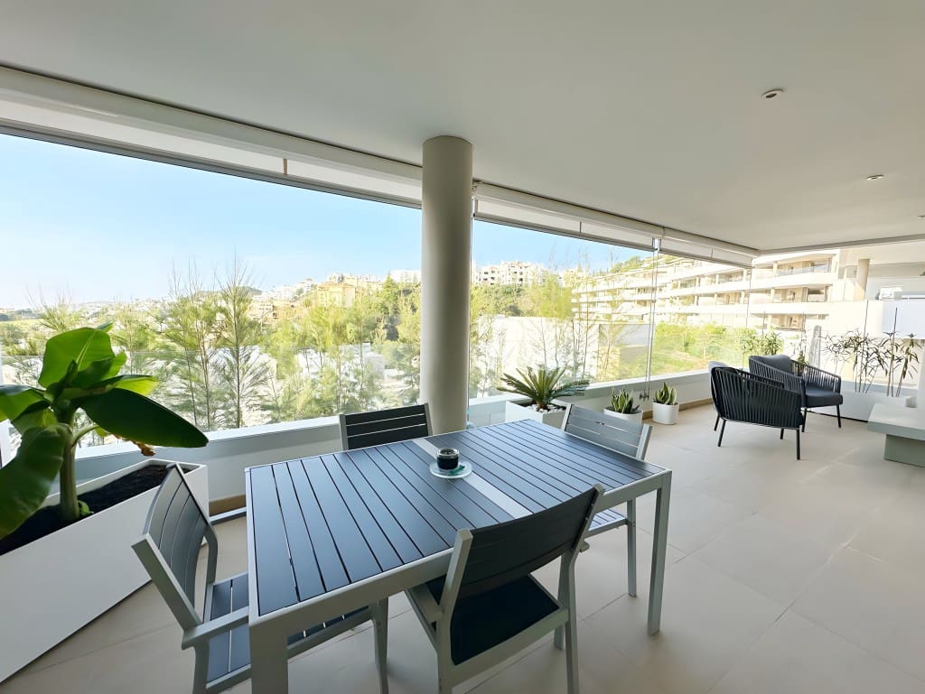3 bedroom Apartment for sale in Benahavis with pool garage - € 649,000 (Ref: 8705899)