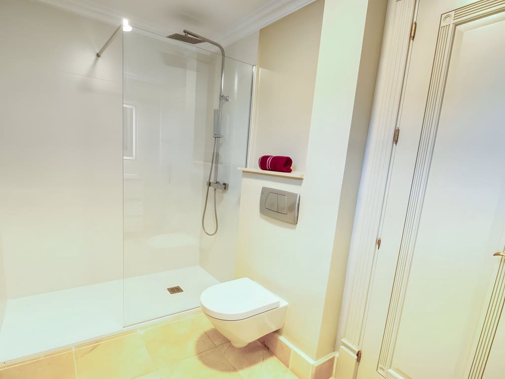 4 slaapkamer Finca/Landhuis te koop in Estepona met zwembad - € 2.450.000 (Ref: 8714512)