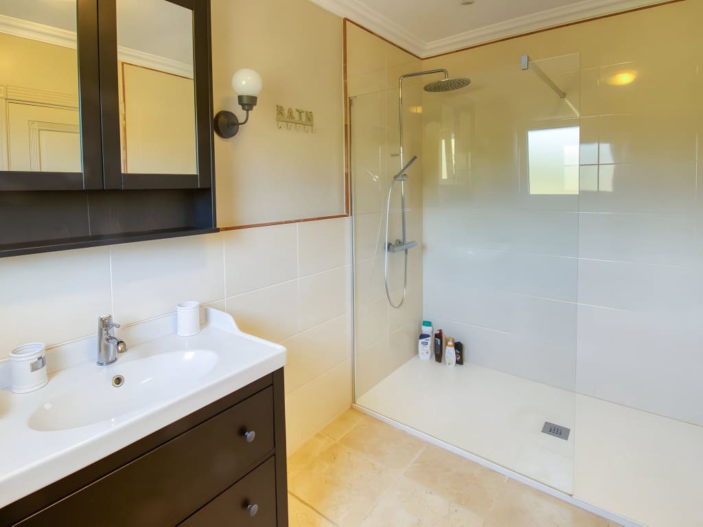 4 slaapkamer Finca/Landhuis te koop in Estepona met zwembad - € 2.450.000 (Ref: 8714512)