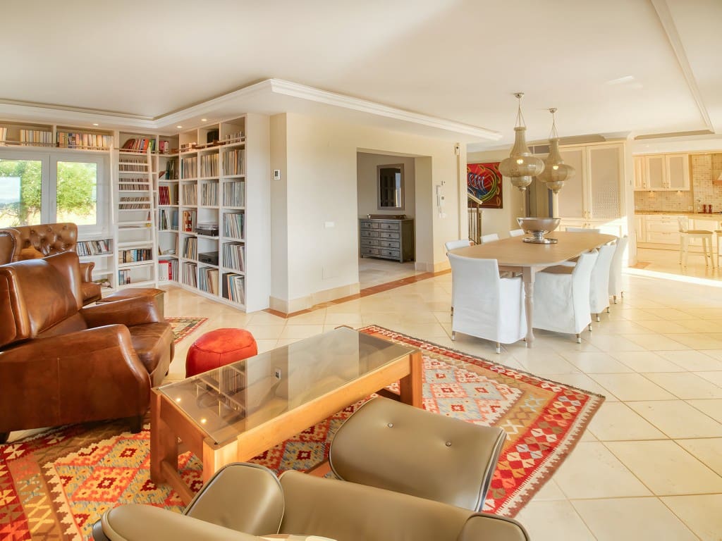 4 slaapkamer Finca/Landhuis te koop in Estepona met zwembad - € 2.450.000 (Ref: 8714512)