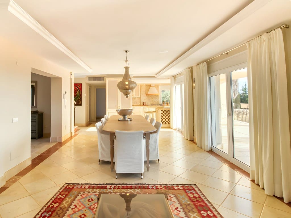 4 slaapkamer Finca/Landhuis te koop in Estepona met zwembad - € 2.450.000 (Ref: 8714512)