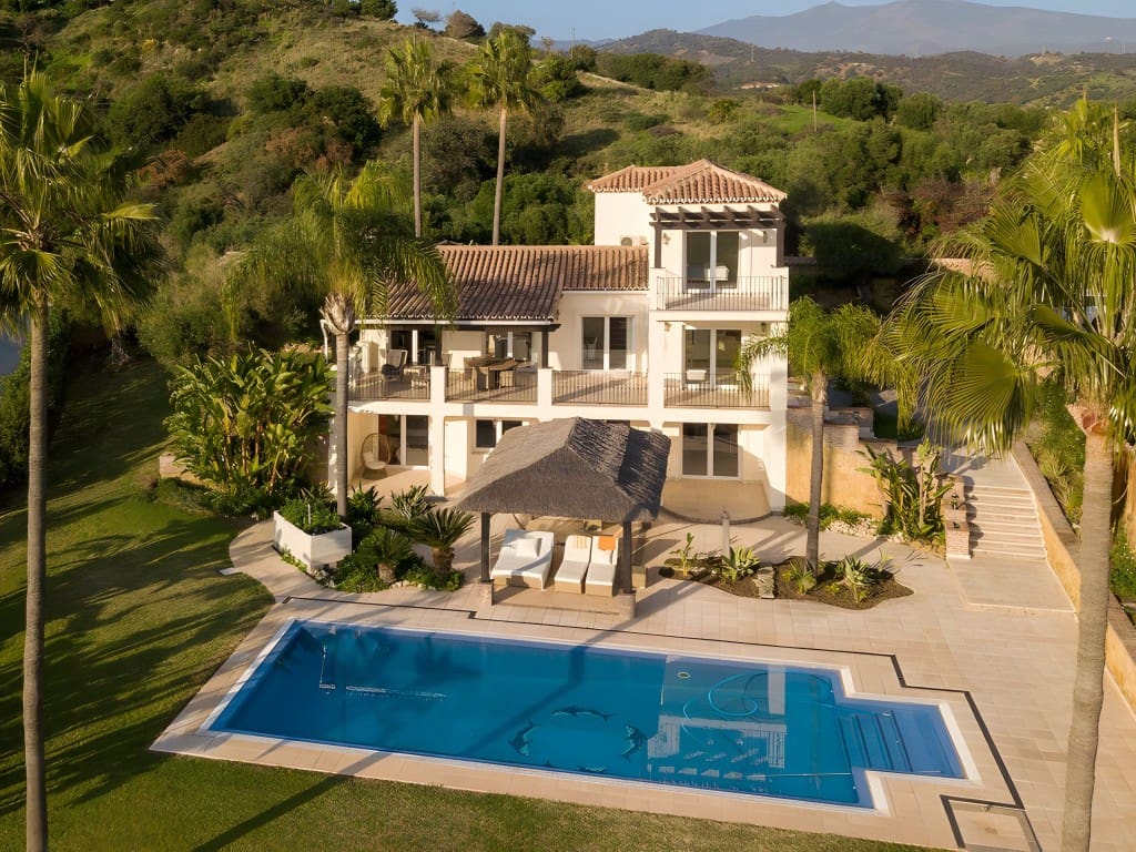 4 slaapkamer Finca/Landhuis te koop in Estepona met zwembad - € 2.450.000 (Ref: 8714512)