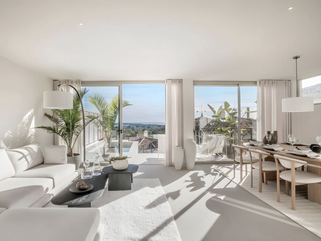 3 bedroom Apartment for sale in Nueva Andalucia with pool garage - € 1,095,000 (Ref: 8717047)