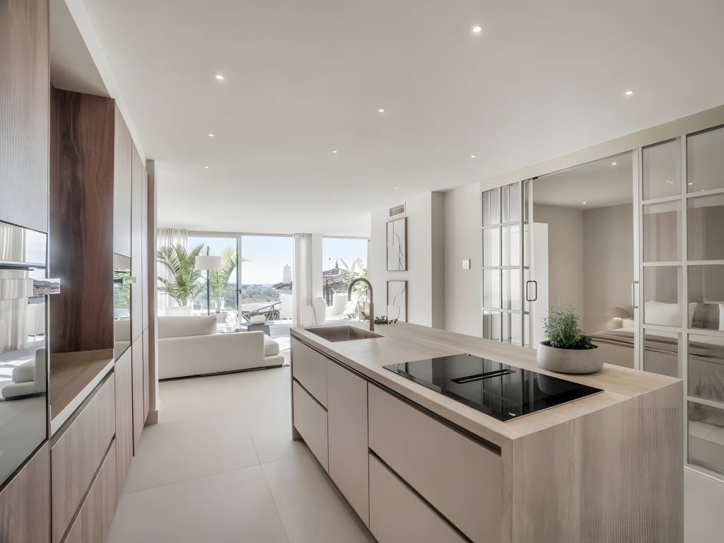 3 bedroom Apartment for sale in Nueva Andalucia with pool garage - € 1,095,000 (Ref: 8717047)