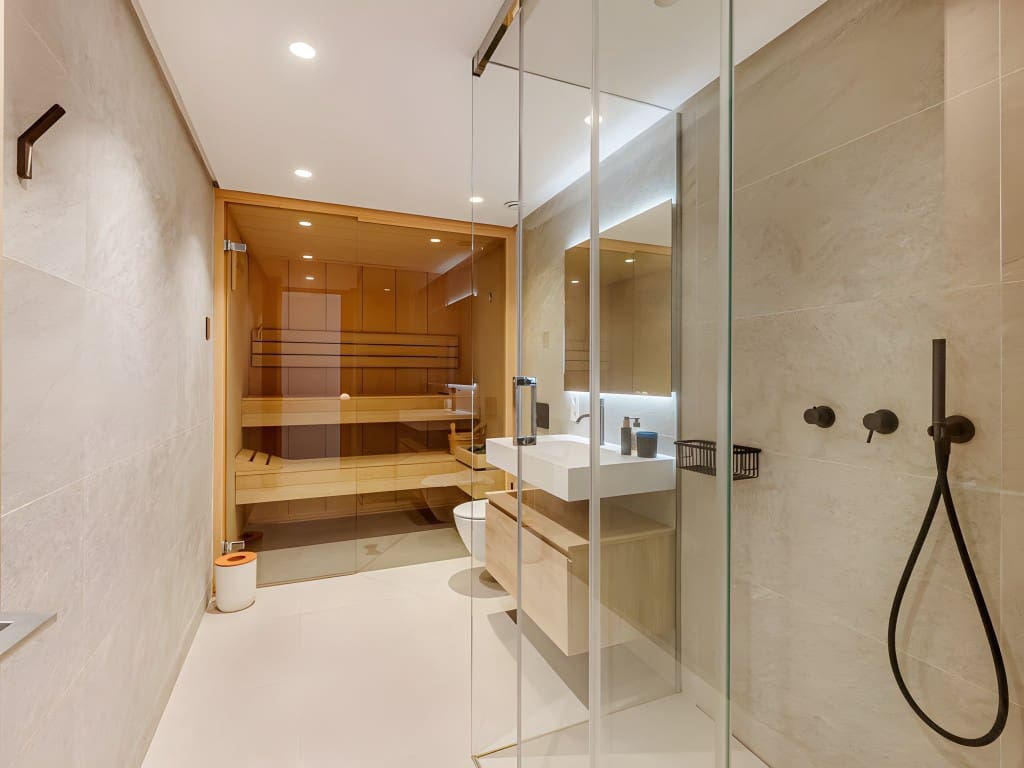 4 bedroom Villa for sale in Nueva Andalucia with pool garage - € 3,900,000 (Ref: 8723639)