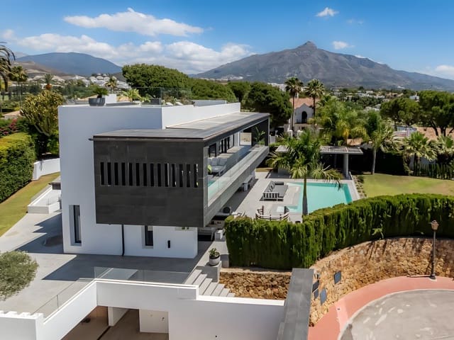 4 slaapkamer Villa te koop in Nueva Andalucia, Marbella met zwembad garage - € 3.900.000 (Ref: 8723639)