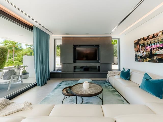 4 slaapkamer Villa te koop in Nueva Andalucia, Marbella met zwembad garage - € 3.900.000 (Ref: 8723639)