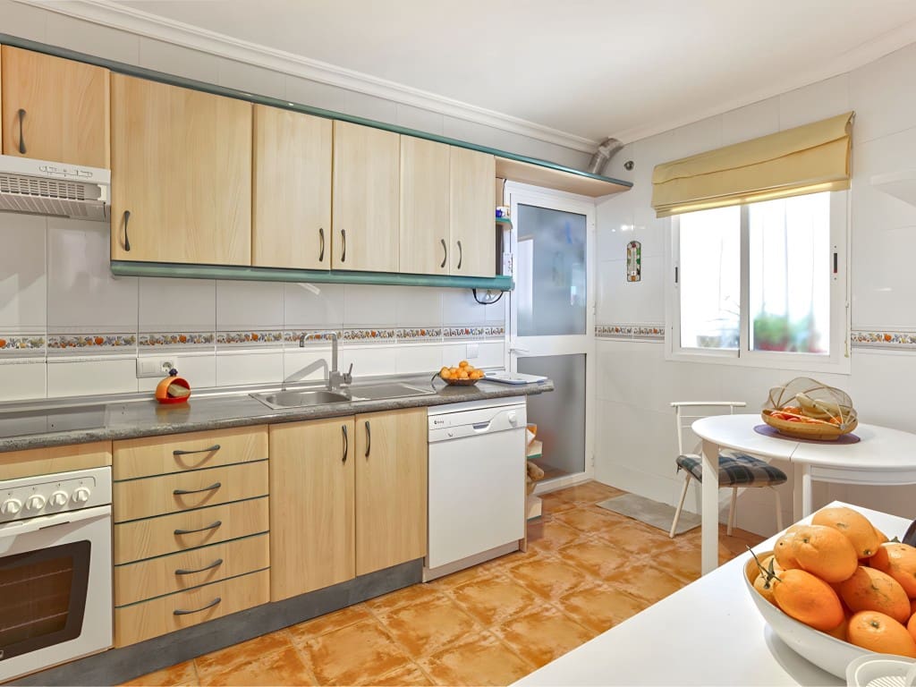 3 slaapkamer Appartement te koop in Benalmadena Costa met zwembad garage - € 465.000 (Ref: 8752120)