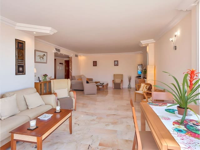 3 slaapkamer Appartement te koop in Benalmadena Costa, Benalmádena met zwembad garage - € 465.000 (Ref: 8752120)